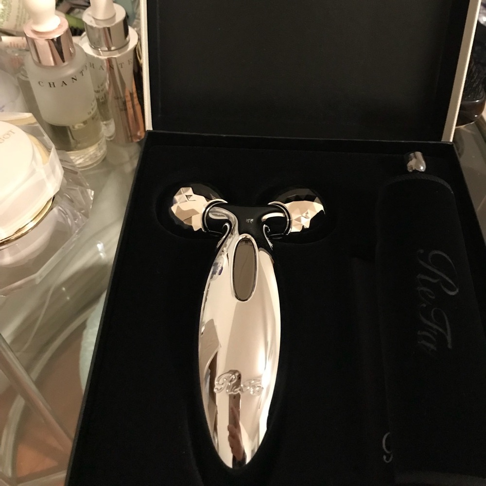 Refa carat face & body roller